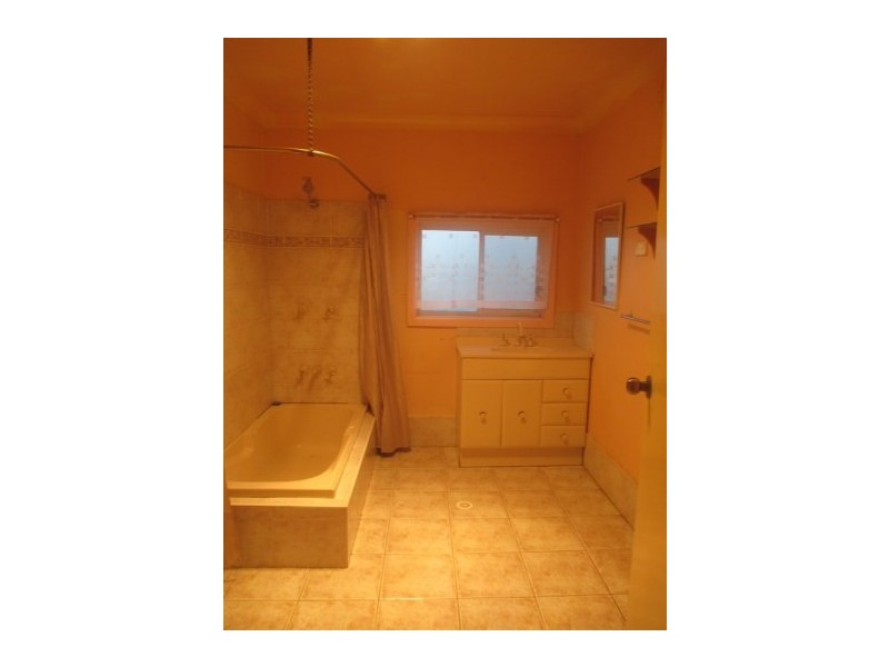 5 View Street, Lake Illawarra NSW 2528