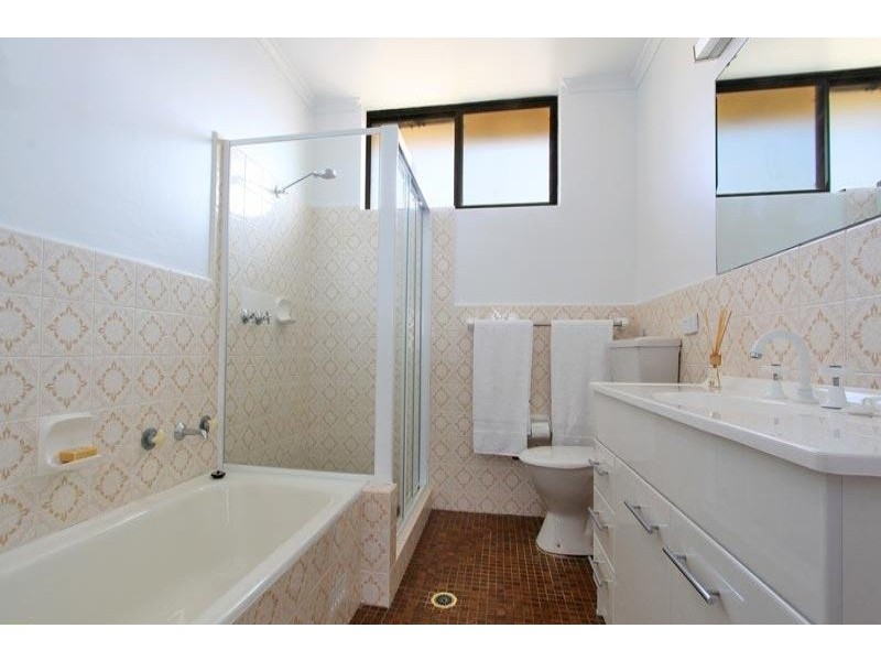 13/48 Cliff Road, Wollongong NSW 2500