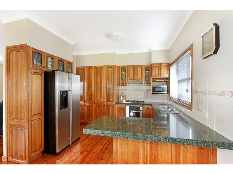 64 Storey Street, Fairy Meadow NSW 2519