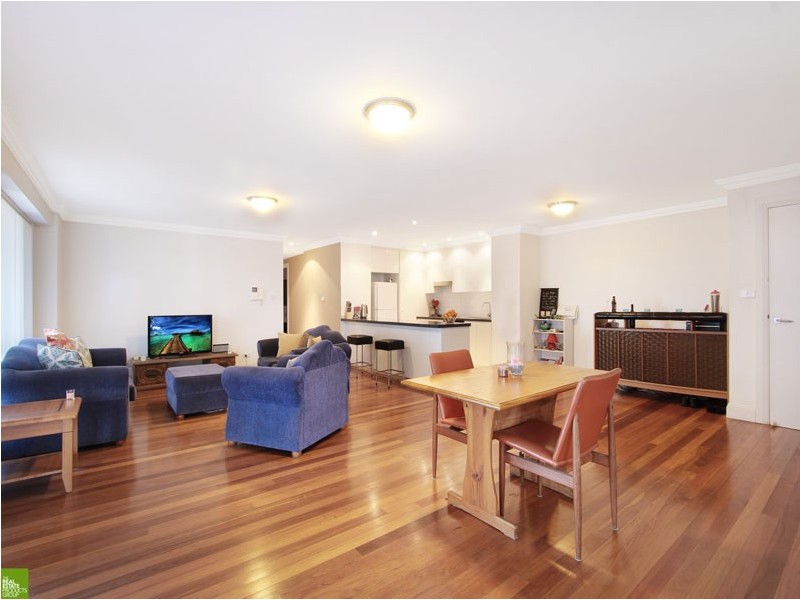 27/23 Market Street, Wollongong NSW 2500