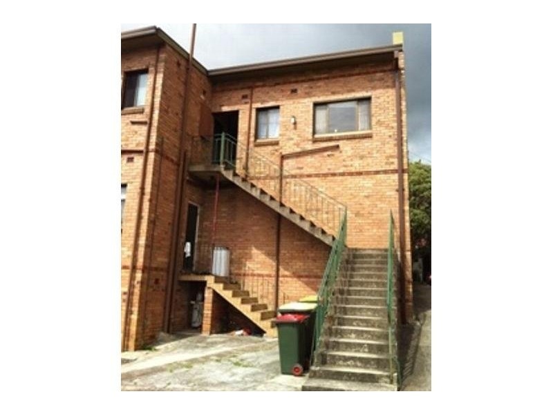 2/43 Yellagong Street, Wollongong West NSW 2500