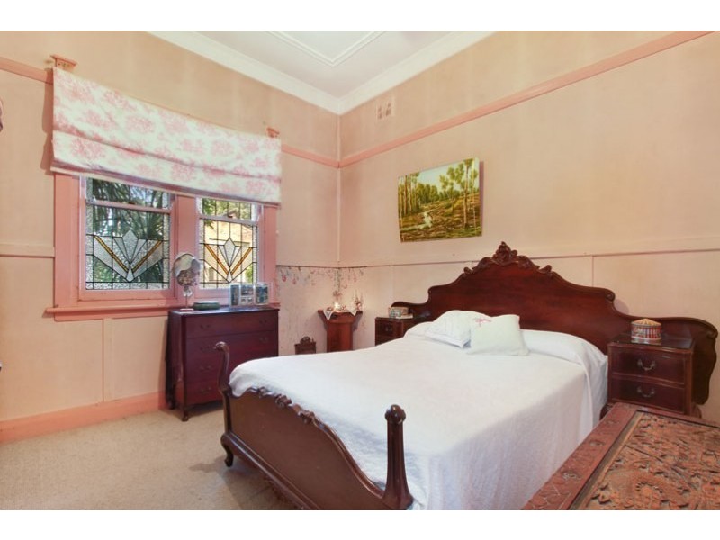 22 Mangerton Road, Wollongong NSW 2500