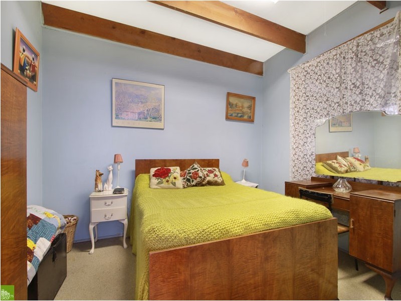 22 Mangerton Road, Wollongong NSW 2500