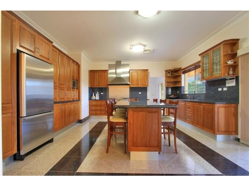 102 Staff Road, Cordeaux Heights NSW 2526