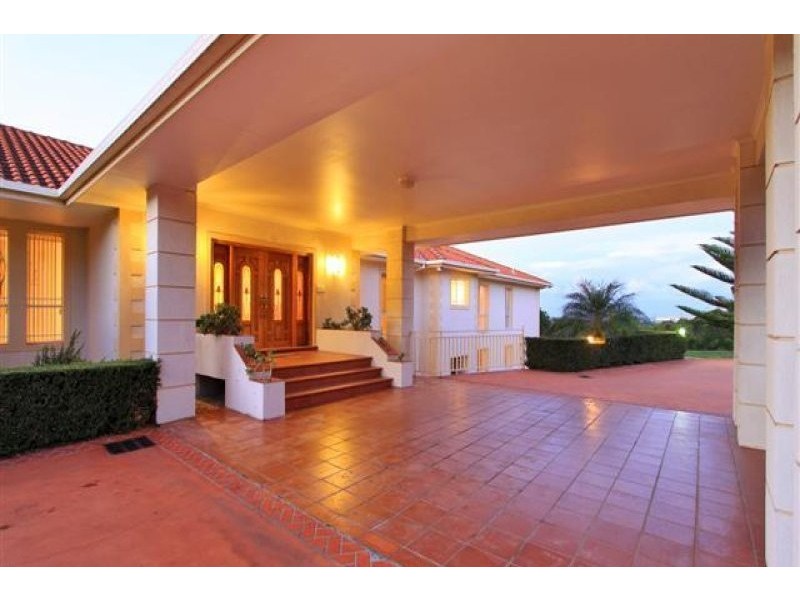 102 Staff Road, Cordeaux Heights NSW 2526