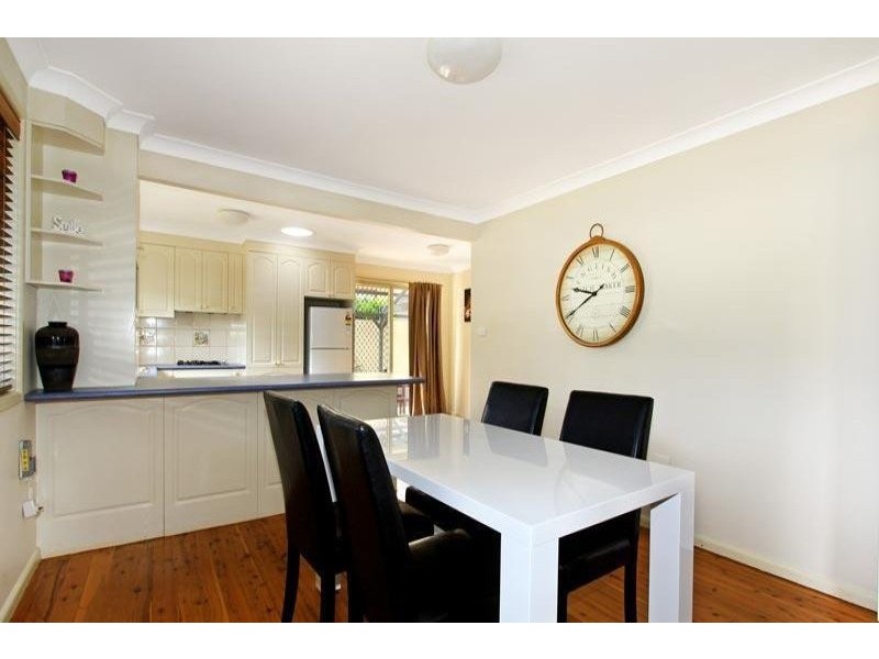 2 Stanley Avenue, Farmborough Heights NSW 2526