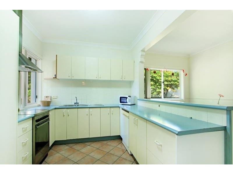 1/10 Dobbie Avenue, Corrimal East NSW 2518