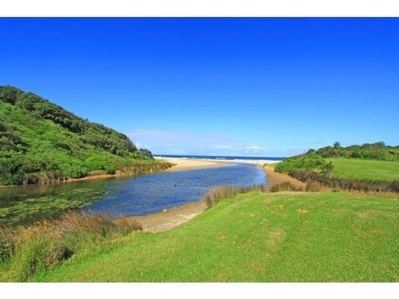 1/10 Dobbie Avenue, Corrimal East NSW 2518