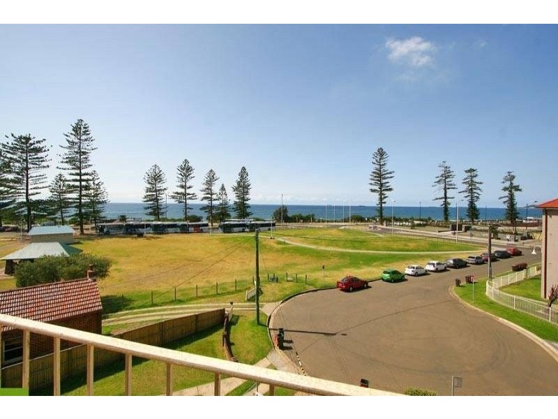 6/6 Parkside Avenue, Wollongong NSW 2500