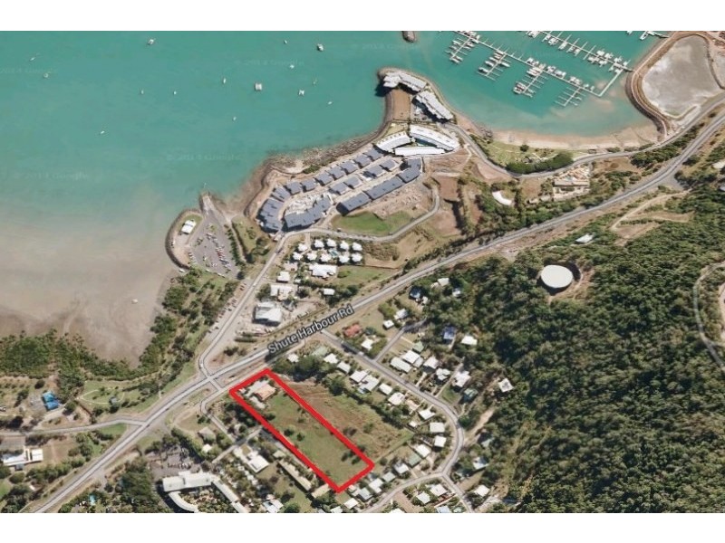 252 Shute Harbour Road, Cannonvale QLD 4802