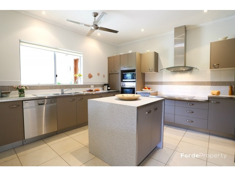 70 Callistemon Court, Cootharaba QLD 4565