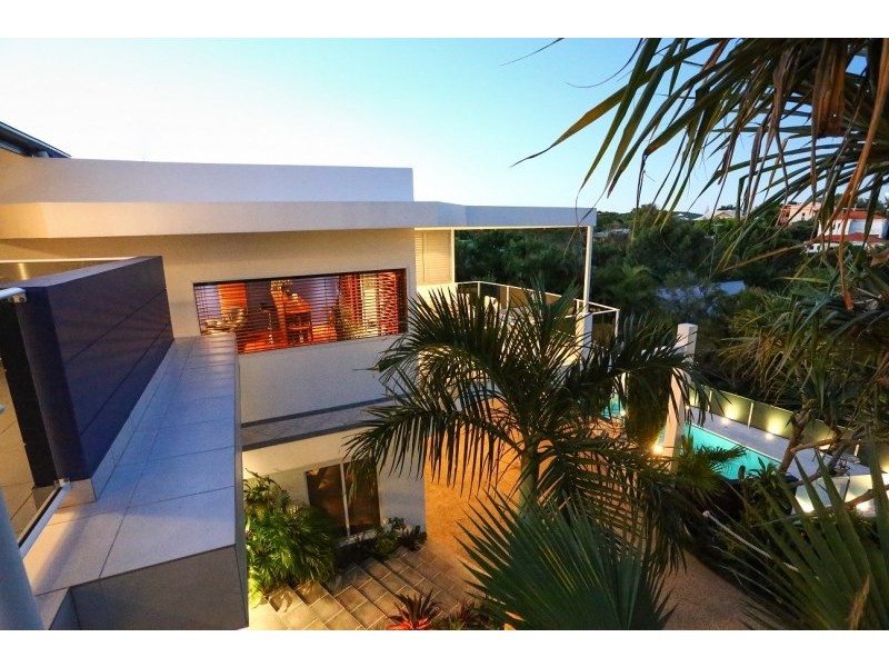 8 Constellation Close, Sunrise Beach QLD 4567