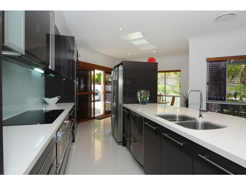 8 Constellation Close, Sunrise Beach QLD 4567