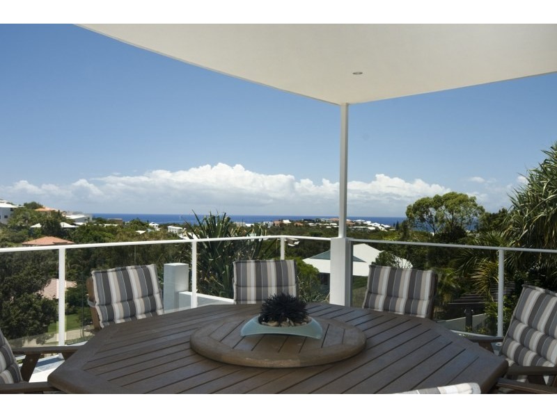 8 Constellation Close, Sunrise Beach QLD 4567