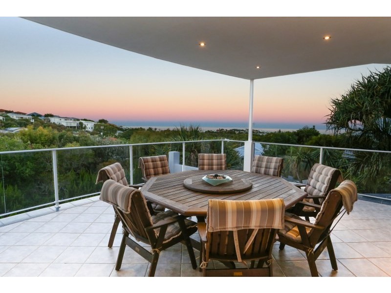8 Constellation Close, Sunrise Beach QLD 4567