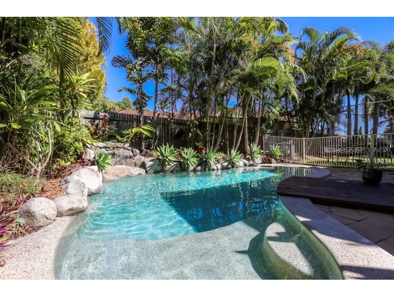 17 Sternlight Street, Noosa Waters QLD 4566