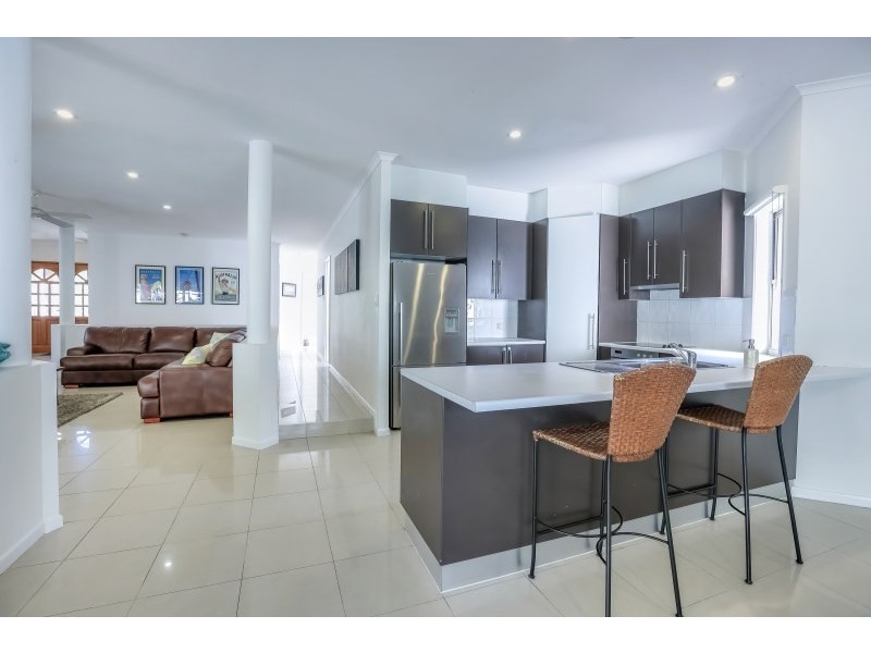 17 Sternlight Street, Noosa Waters QLD 4566