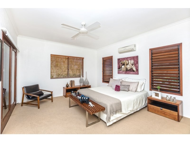 17 Captains Court, Sunrise Beach QLD 4567