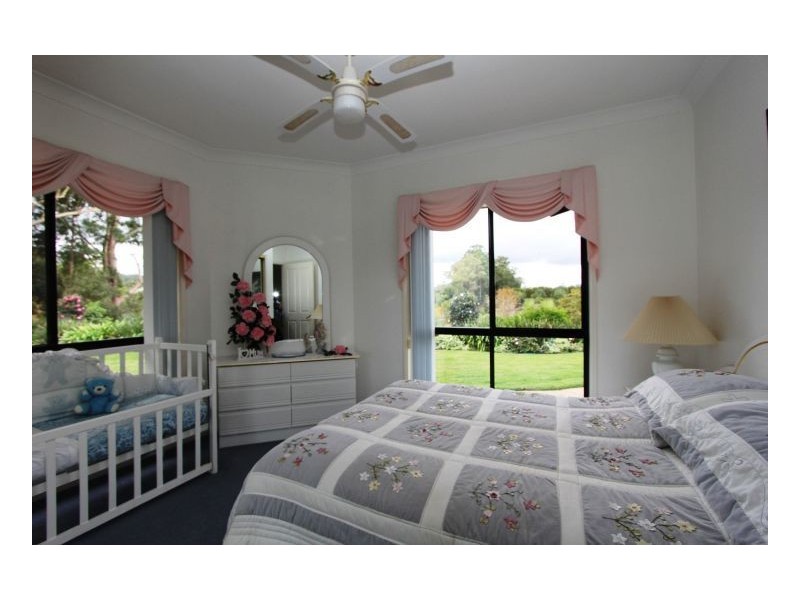 99 Candle Mountain Drive, Crohamhurst QLD 4519