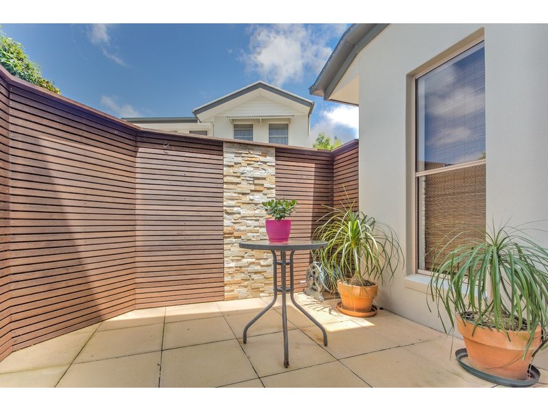 7/4 Riverstone Court, Noosaville QLD 4566