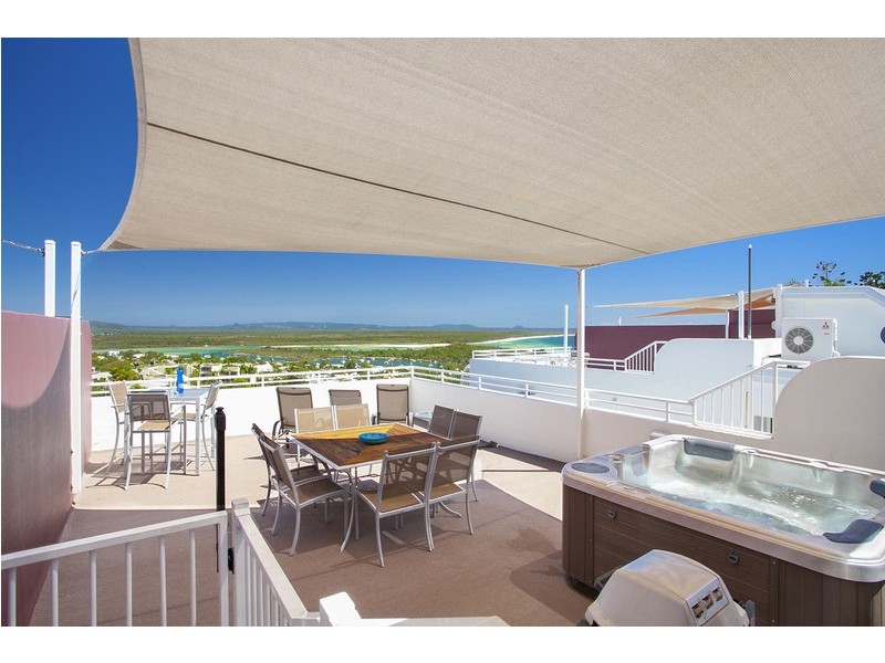 11/20 Edgar Bennett Avenue, Noosa Heads QLD 4567