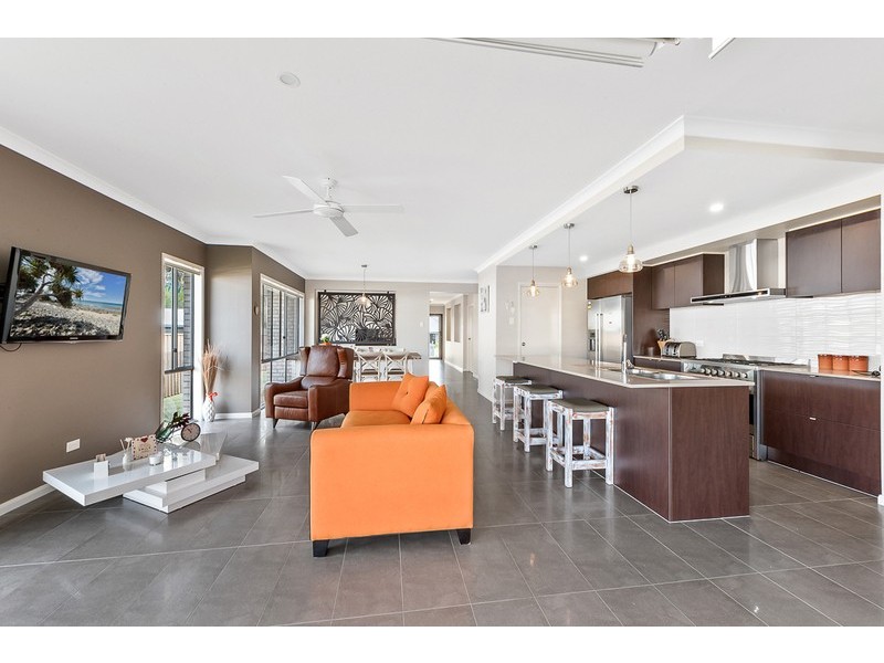 7 Mason Court, Noosaville QLD 4566