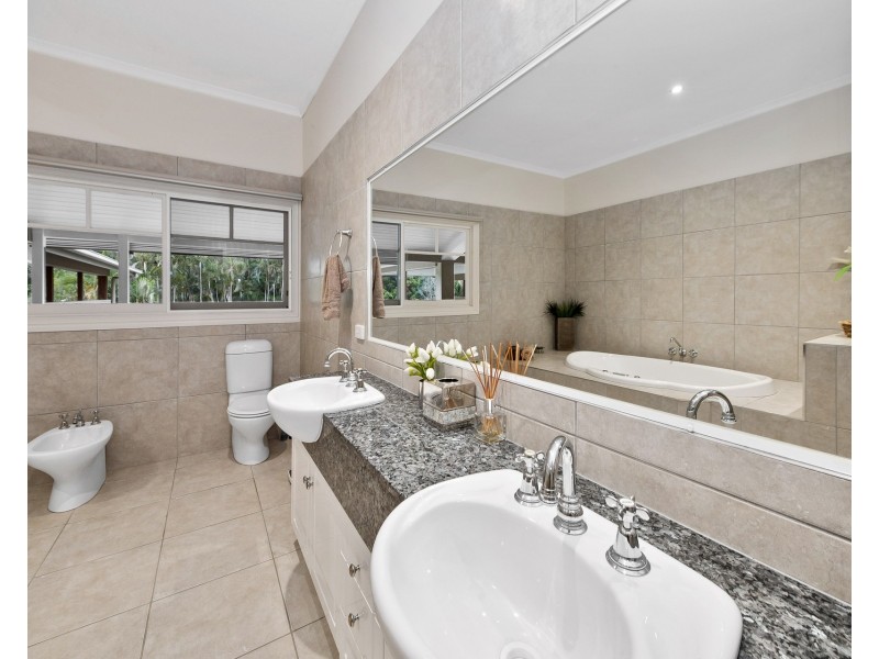 478 Dath Henderson Road, Tinbeerwah QLD 4563