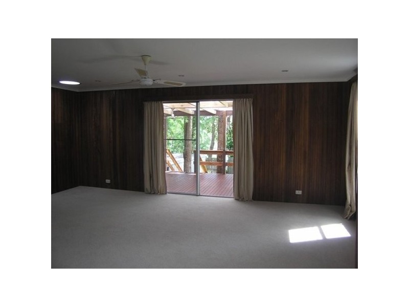 5 Lunar Crescent, Noosa Heads QLD 4567