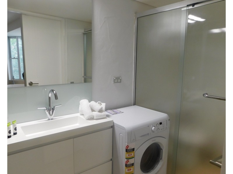 210/16 Noosa Drive, Noosa Heads QLD 4567