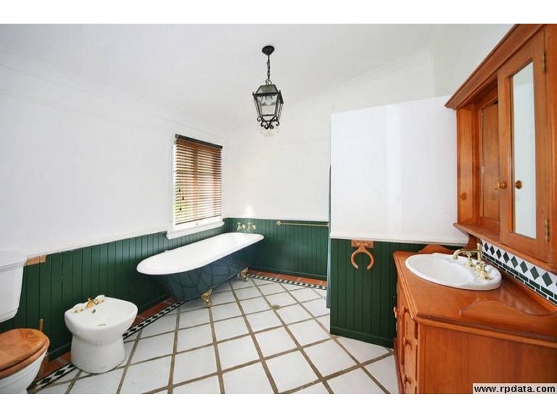 74 Frogmouth Lane, Lake Macdonald QLD 4563