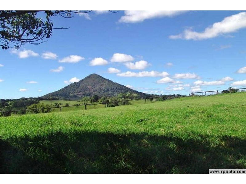 74 Frogmouth Lane, Lake Macdonald QLD 4563