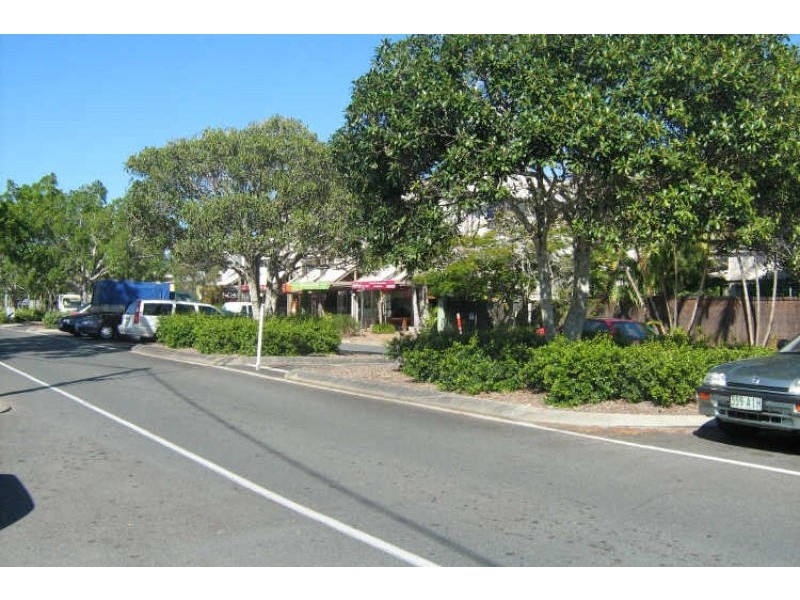 2/10 Thomas Street, Noosaville QLD 4566