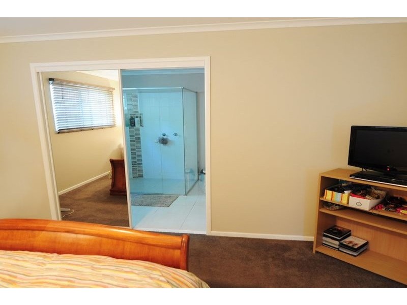 9 Victory Crescent, Sunrise Beach QLD 4567