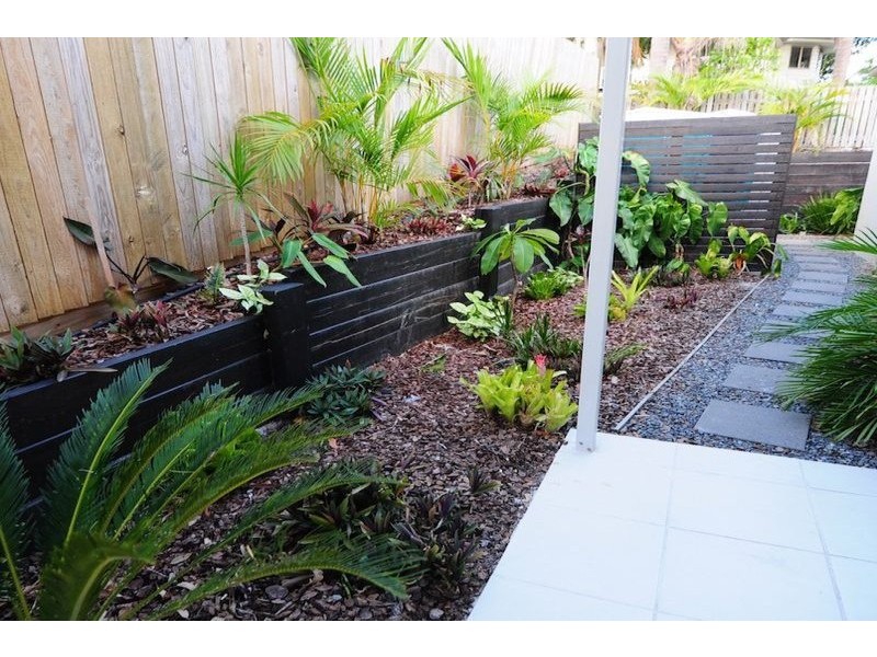 9 Victory Crescent, Sunrise Beach QLD 4567