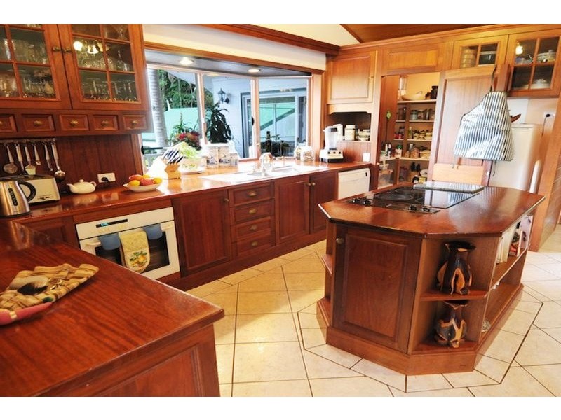 5 Bond Court, Doonan QLD 4562