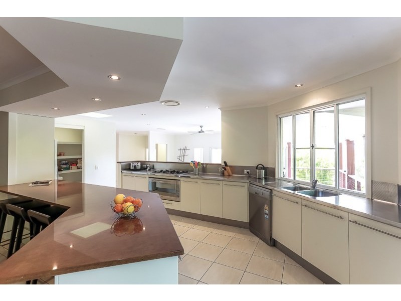 9 Constellation Close, Sunrise Beach QLD 4567