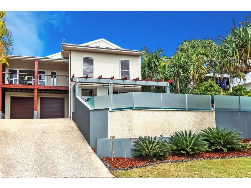 9 Constellation Close, Sunrise Beach QLD 4567