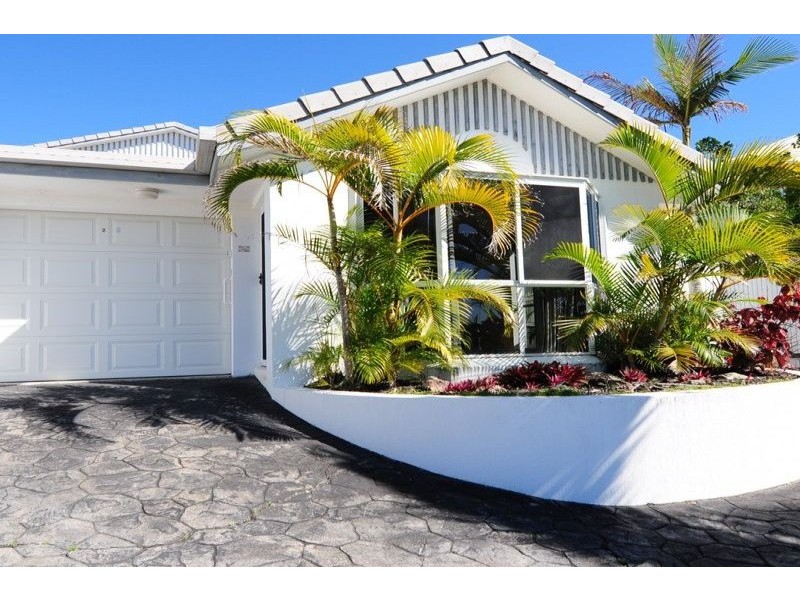 2/67 Southern Cross Parade, Sunrise Beach QLD 4567