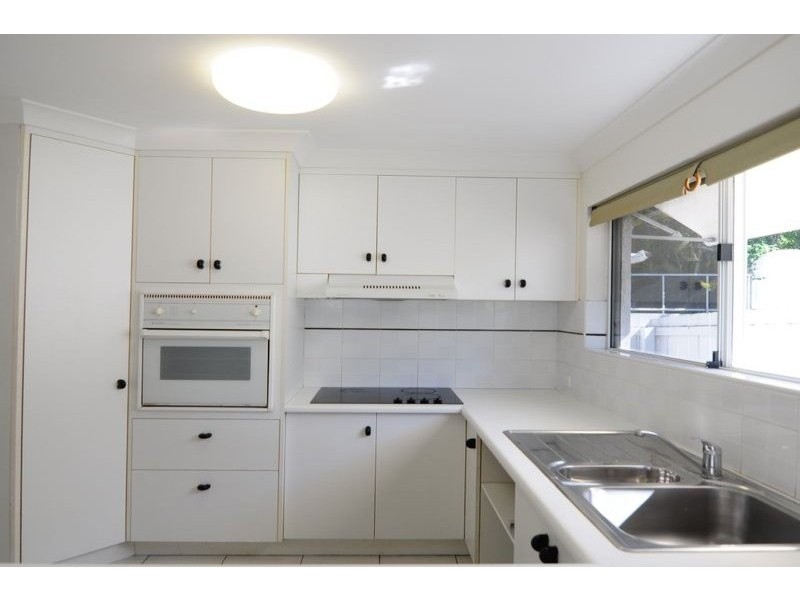 2/67 Southern Cross Parade, Sunrise Beach QLD 4567