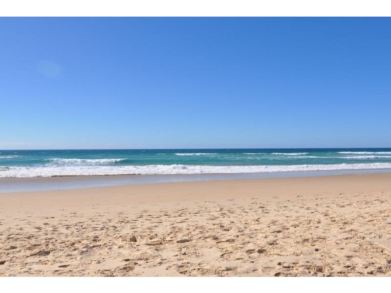 2/67 Southern Cross Parade, Sunrise Beach QLD 4567