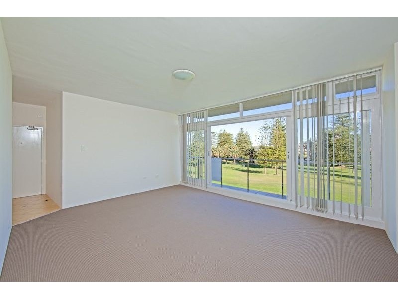 21 Coast Avenue, Cronulla NSW 2230