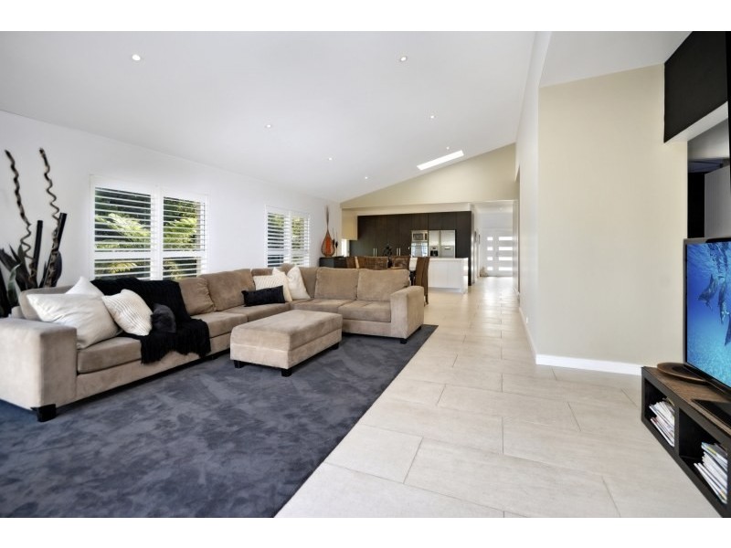 16 Ash Avenue, Caringbah South NSW 2229