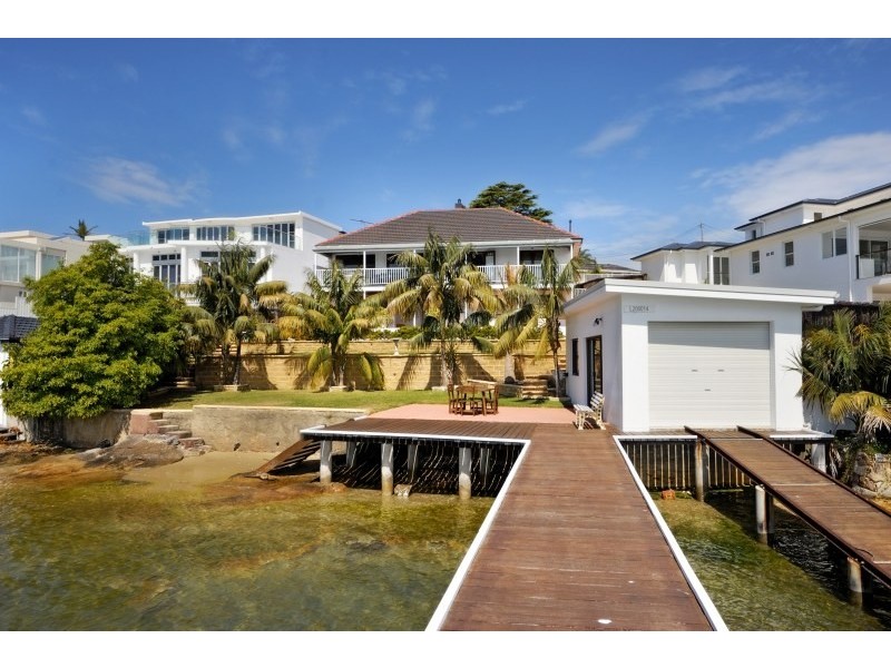 11 Holt Road, Taren Point NSW 2229