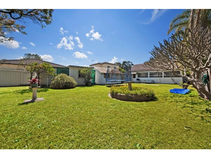 19 Gannons Road, Caringbah NSW 2229