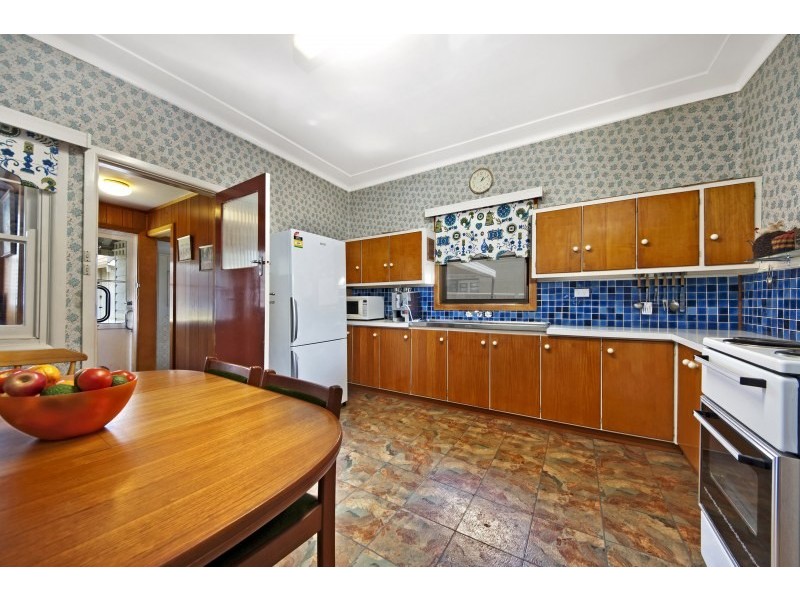 19 Gannons Road, Caringbah NSW 2229