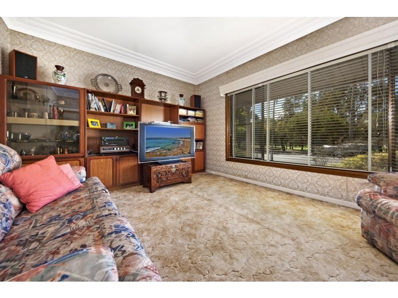19 Gannons Road, Caringbah NSW 2229