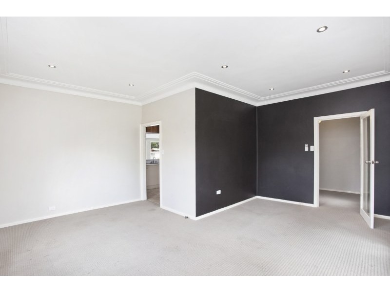 122 Willarong Road, Caringbah NSW 2229