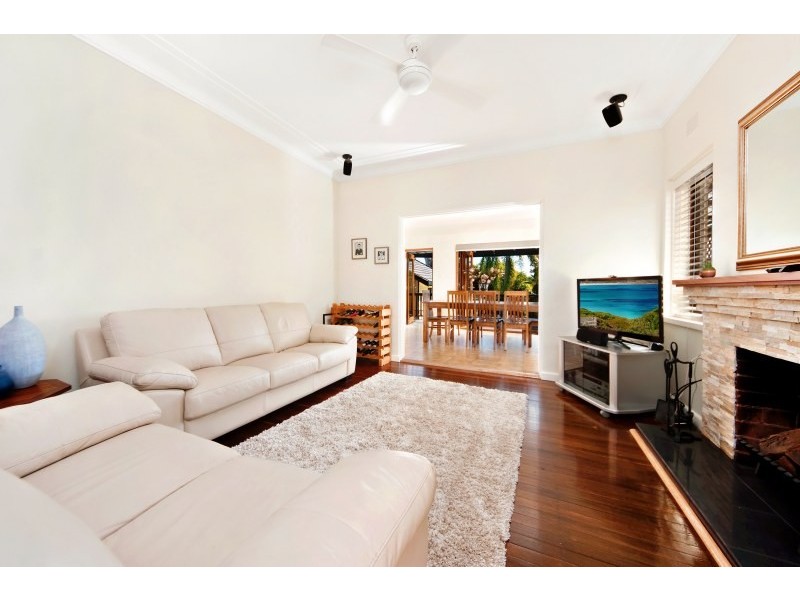 35 Crammond Boulevard, Caringbah NSW 2229