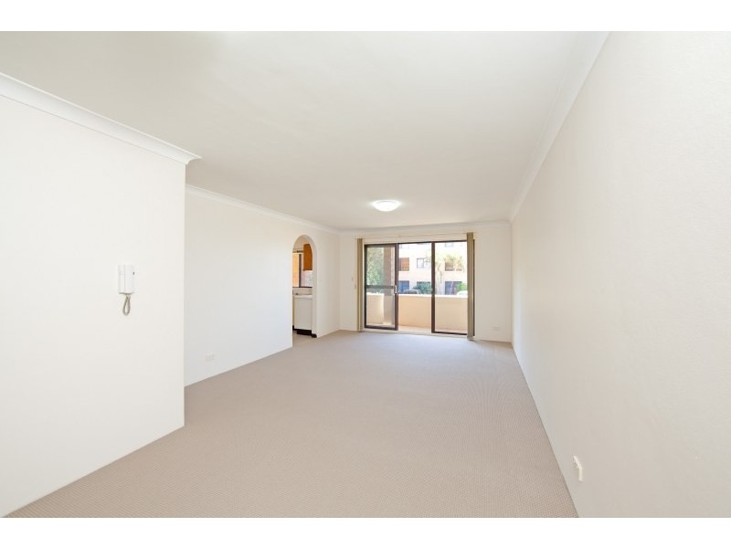 2/60 Seaview Street, Cronulla NSW 2230