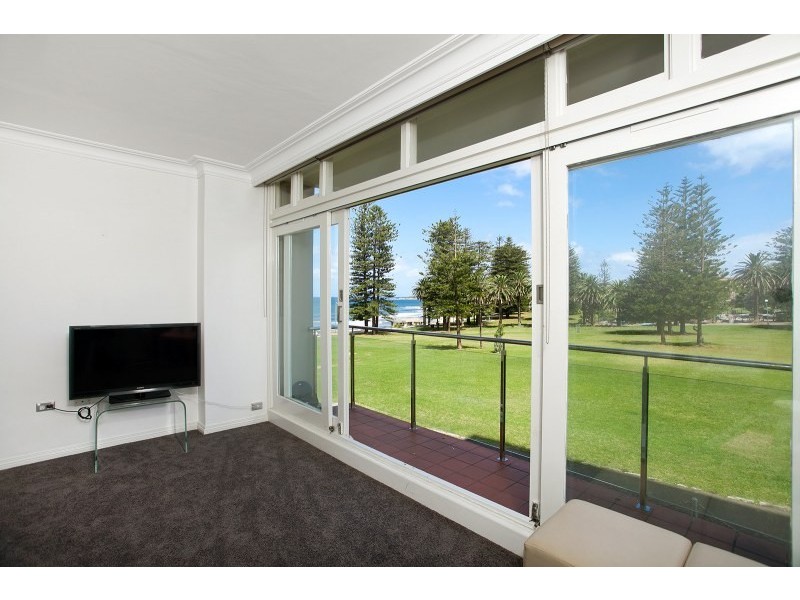 21 Coast Avenue, Cronulla NSW 2230